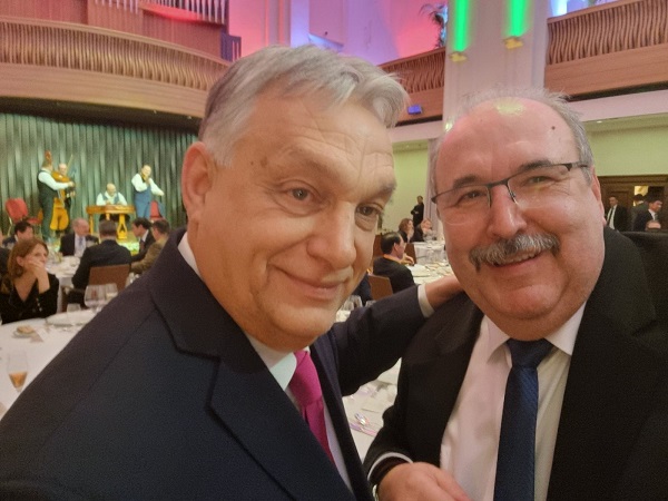 Orbán Viktor és Prohászka Béla a díszvacsorán