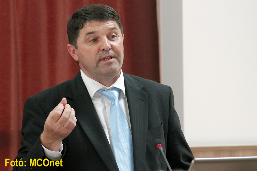 Farkas Zolt&aacute;n, 