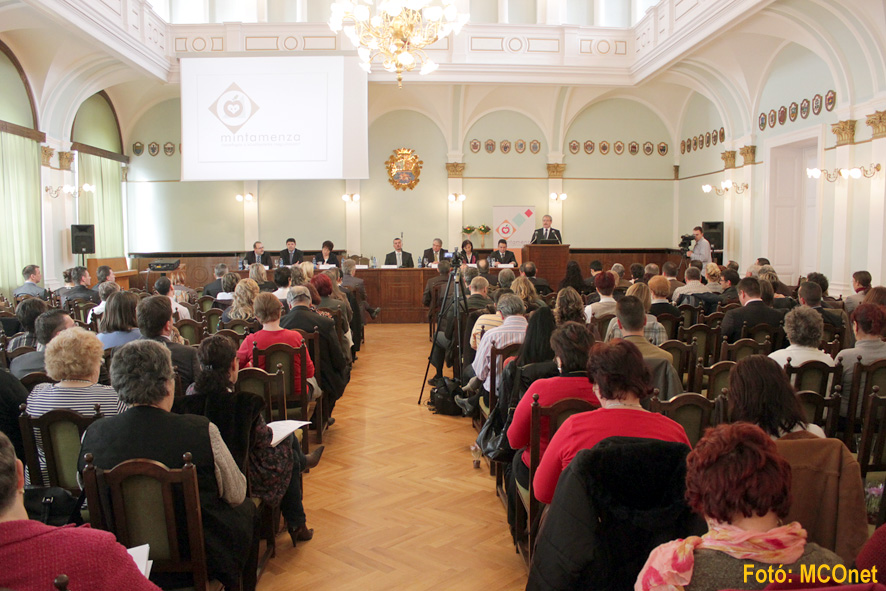 Mintamenza Konferencia